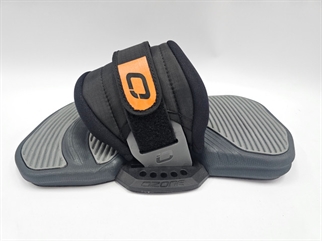 Ozone Kiteboard Strap single adjustment and Pad V3  venstre side